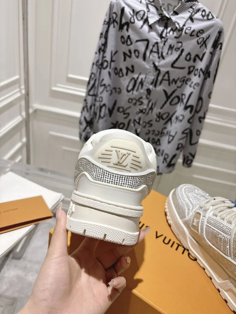 BestValue Louis Vuitton Trainer Sneaker 32062