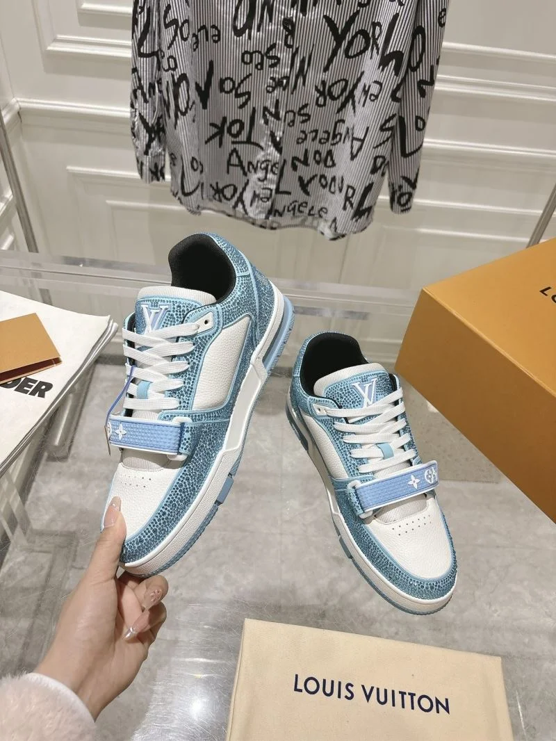Fashionable Louis Vuitton Trainer Sneaker 32066
