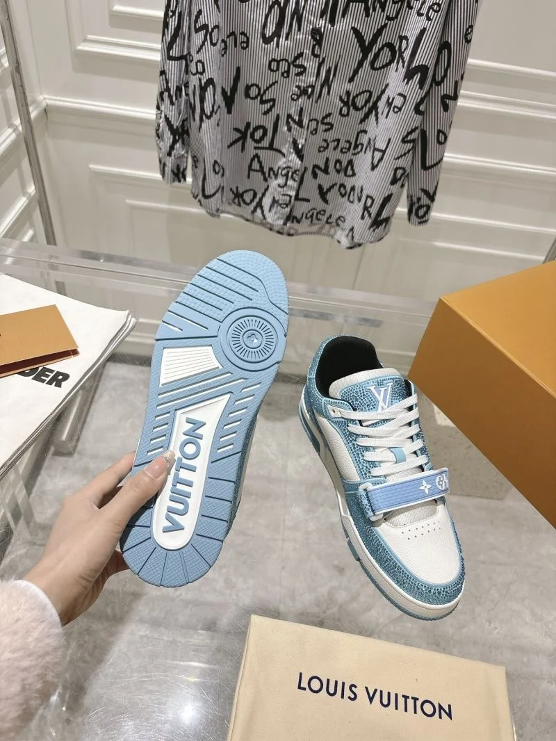 Fashionable Louis Vuitton Trainer Sneaker 32066