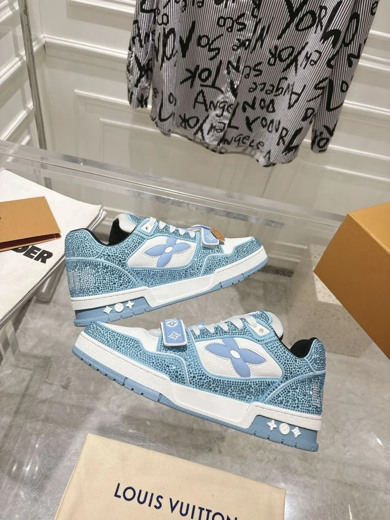 Fashionable Louis Vuitton Trainer Sneaker 32066