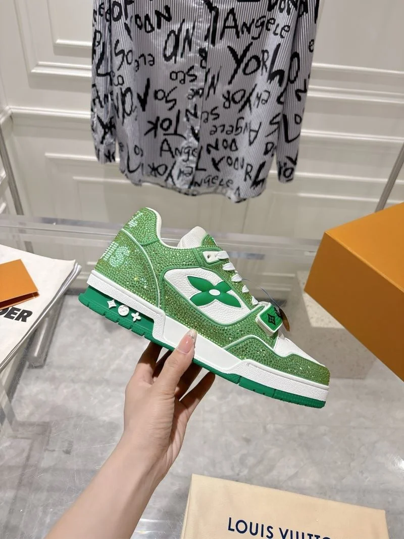 Popular Louis Vuitton Trainer Sneaker 32050