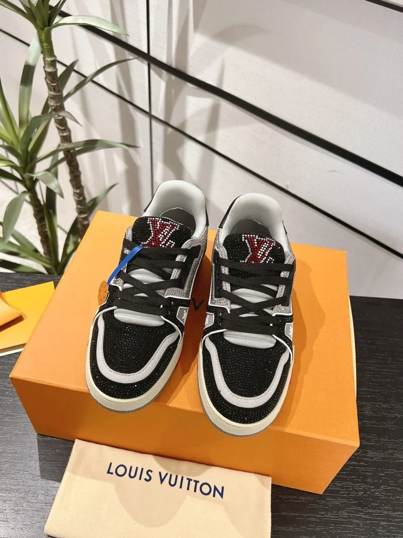HighPerformance Louis Vuitton Trainer Sneaker 32049
