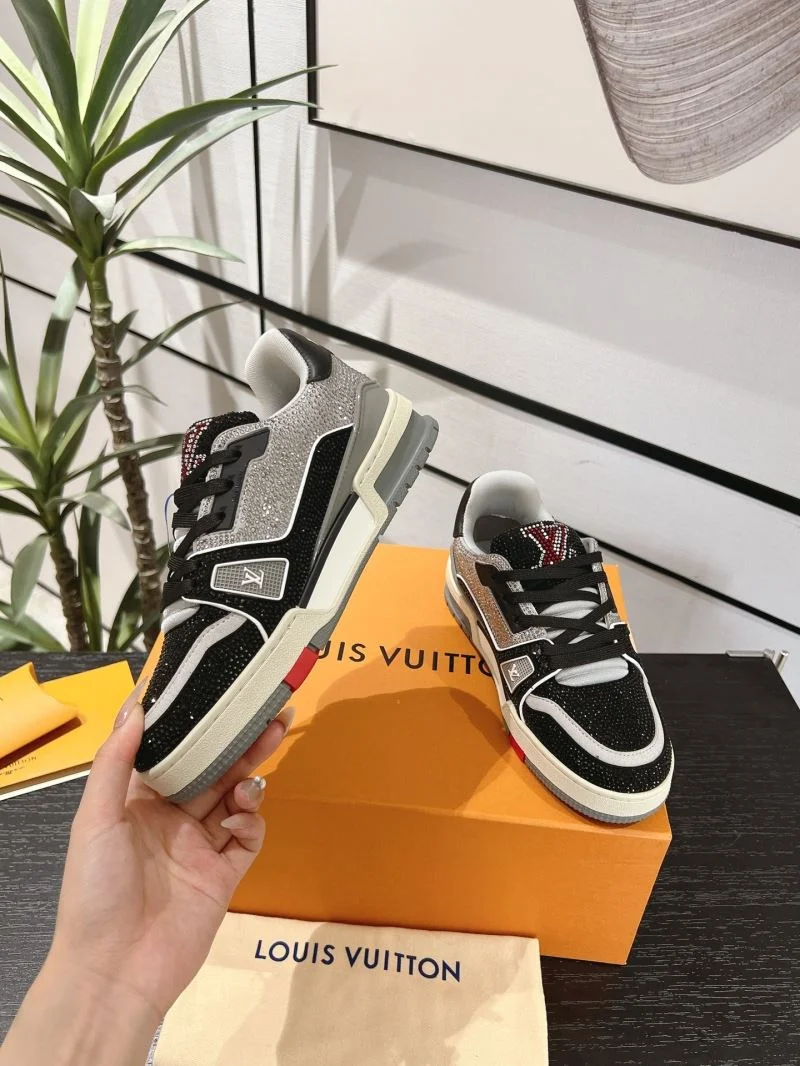 HighPerformance Louis Vuitton Trainer Sneaker 32049