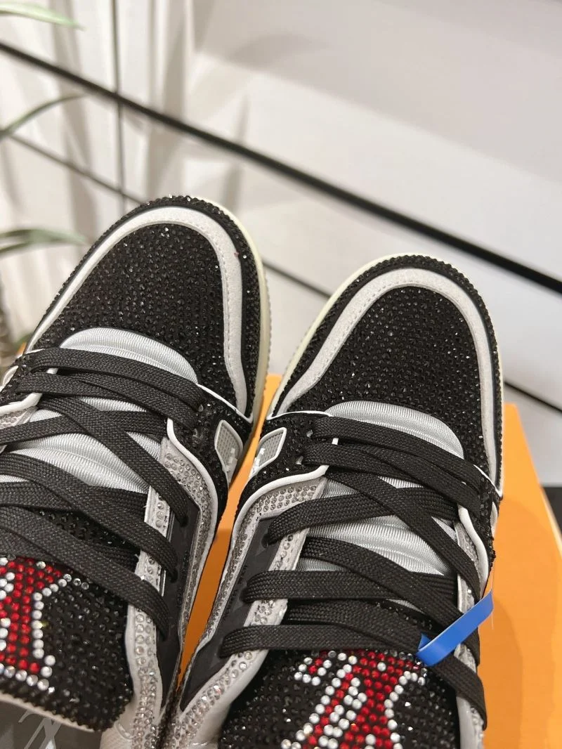 HighPerformance Louis Vuitton Trainer Sneaker 32049