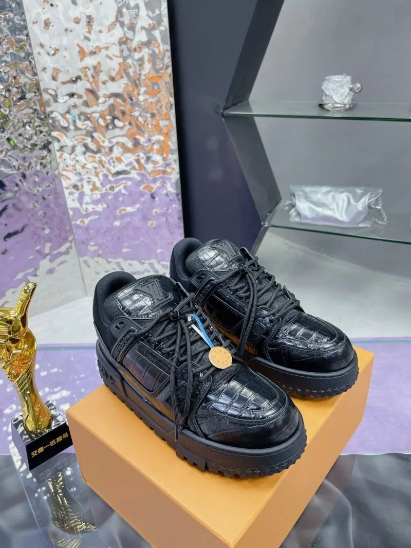 Original Louis Vuitton Trainer Sneaker 32048