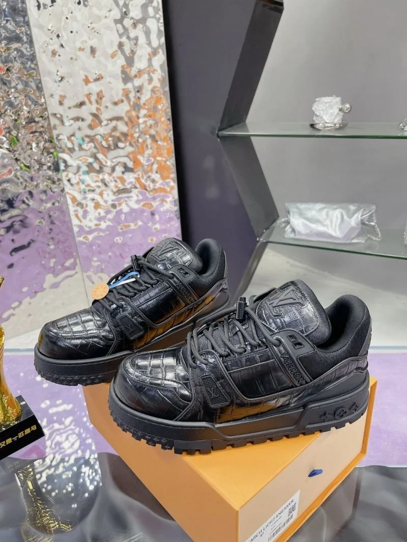 Original Louis Vuitton Trainer Sneaker 32048