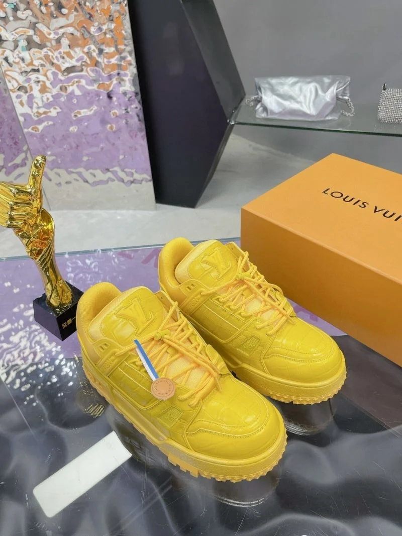 EyeCatching Louis Vuitton Trainer Sneaker 32047