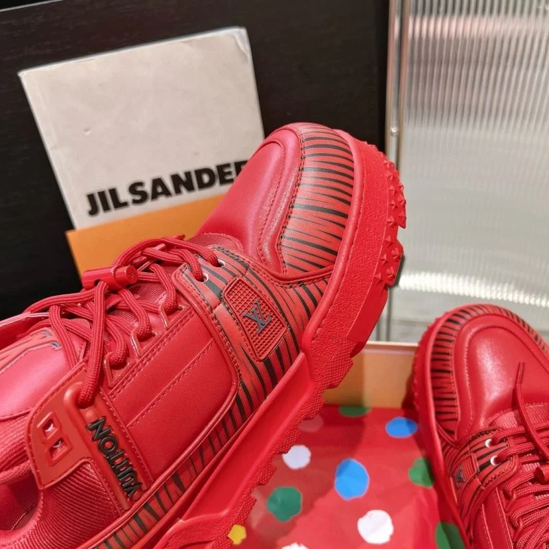 EasyMatch Louis Vuitton Trainer Sneaker 32042