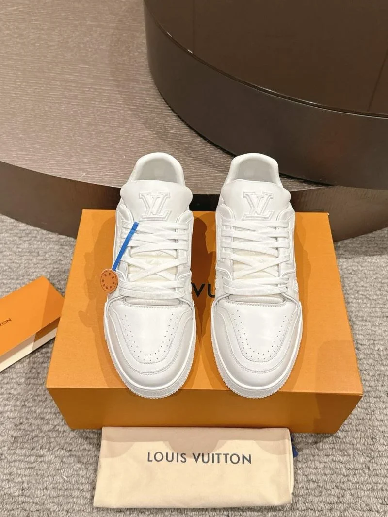 TravelReady Louis Vuitton Trainer Sneaker 32022