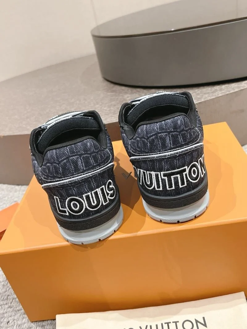 Minimalist Louis Vuitton Trainer Sneaker 32028