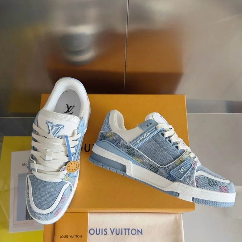 Comfortable Louis Vuitton Trainer Sneaker 31739