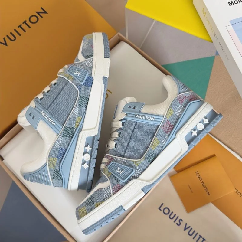 Comfortable Louis Vuitton Trainer Sneaker 31739