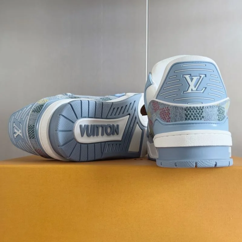 Comfortable Louis Vuitton Trainer Sneaker 31739