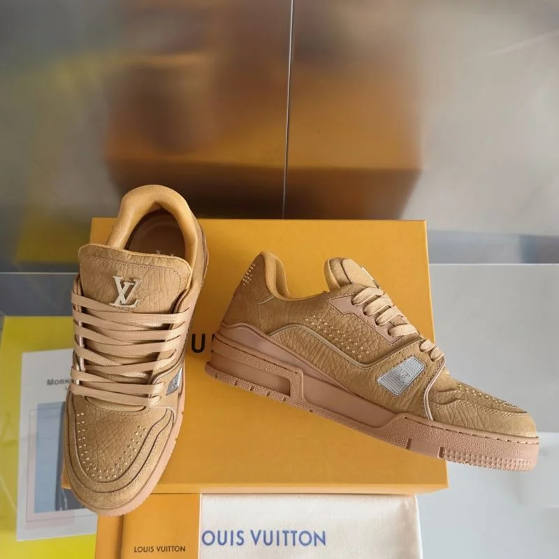 Breathable Louis Vuitton Trainer Sneaker 31753