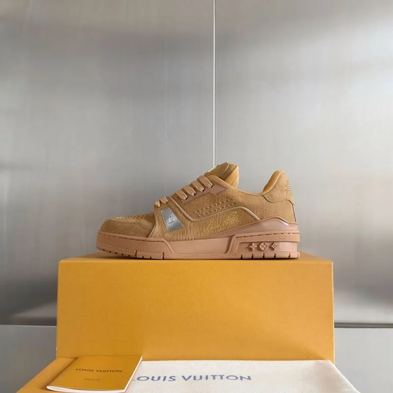 Breathable Louis Vuitton Trainer Sneaker 31753