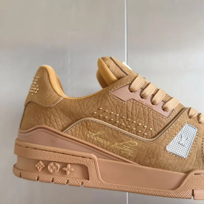 Breathable Louis Vuitton Trainer Sneaker 31753