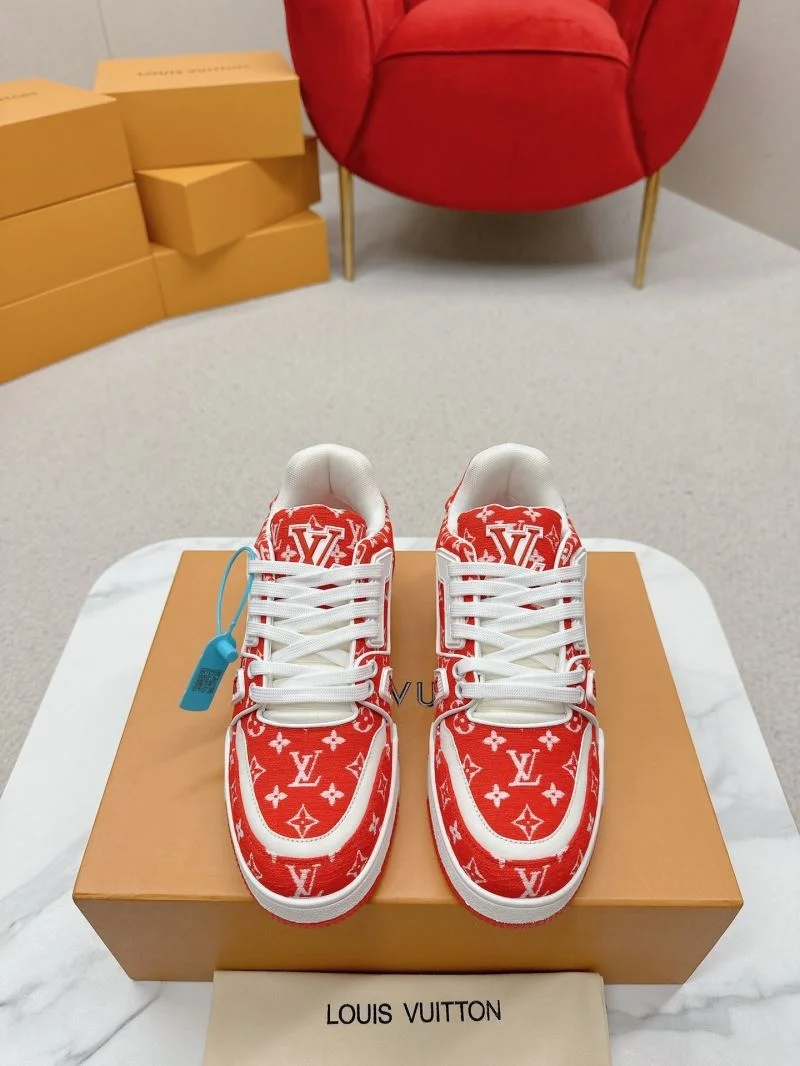 Bright Louis Vuitton Trainer Sneaker 31734