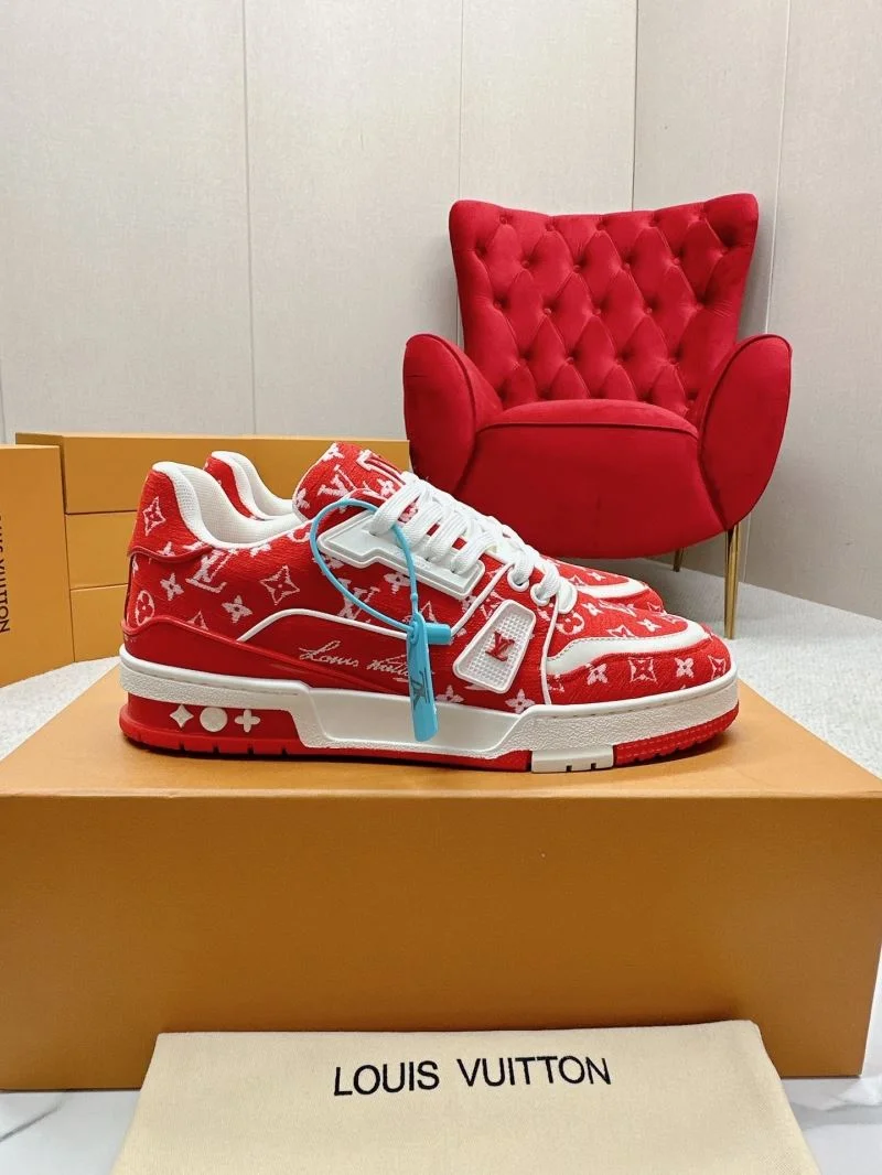 Bright Louis Vuitton Trainer Sneaker 31734