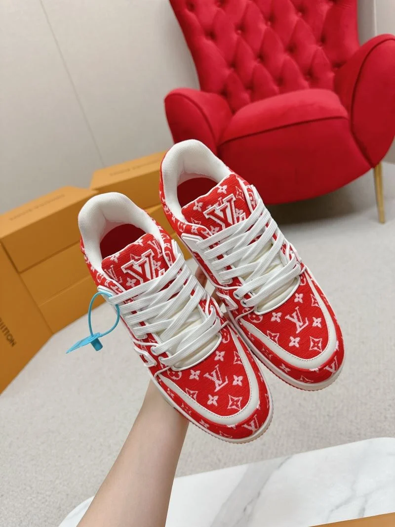 Bright Louis Vuitton Trainer Sneaker 31734