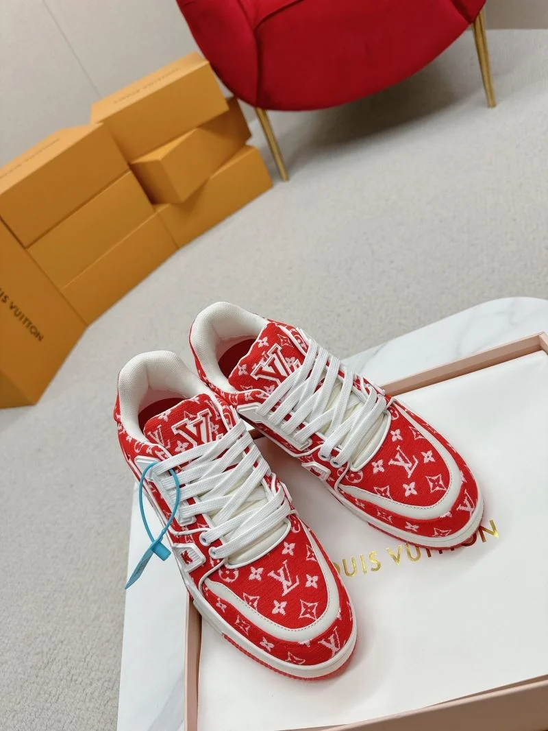 Bright Louis Vuitton Trainer Sneaker 31734