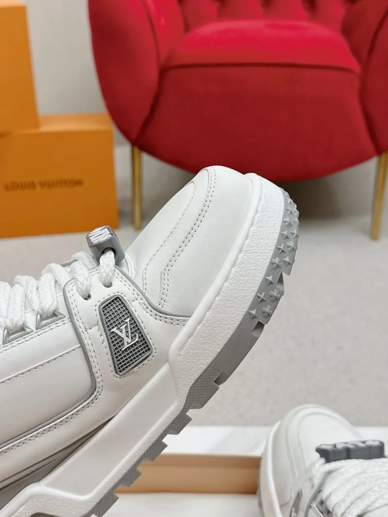Louis Vuitton Trainer Sneaker Casual 31729