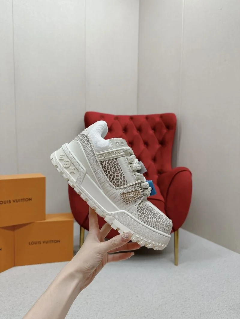 Breathable Louis Vuitton Trainer Sneaker 31708