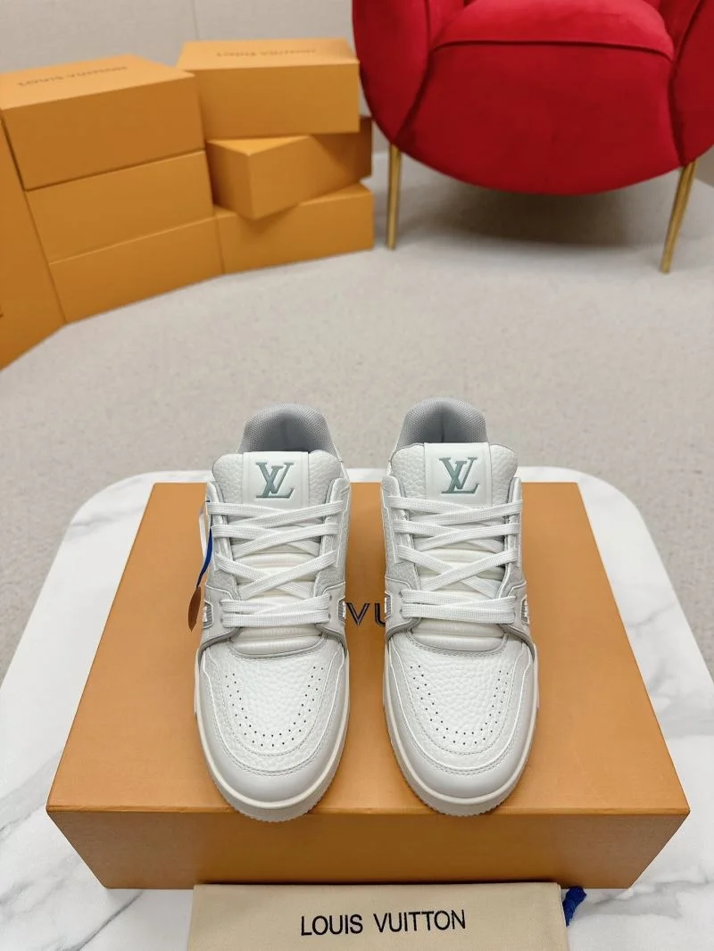 Louis Vuitton Trainer Sneaker FreshLook 31719