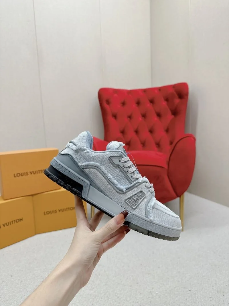 Louis Vuitton Trainer Sneaker Sporty 31702