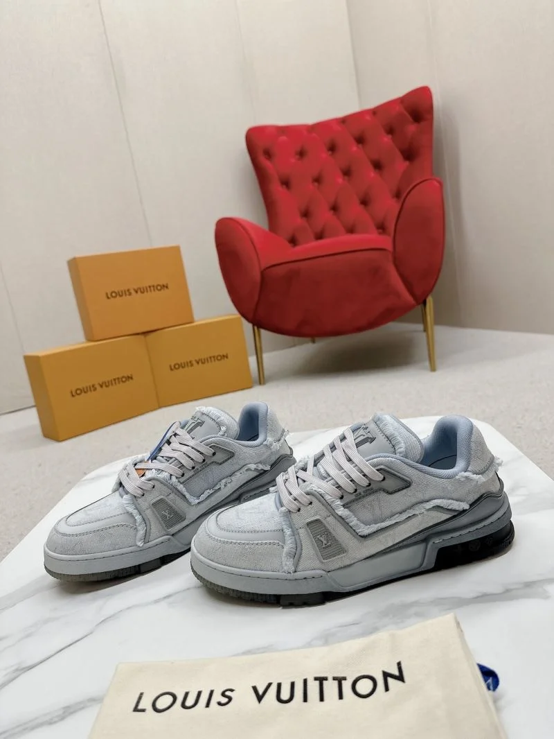 Louis Vuitton Trainer Sneaker Sporty 31702
