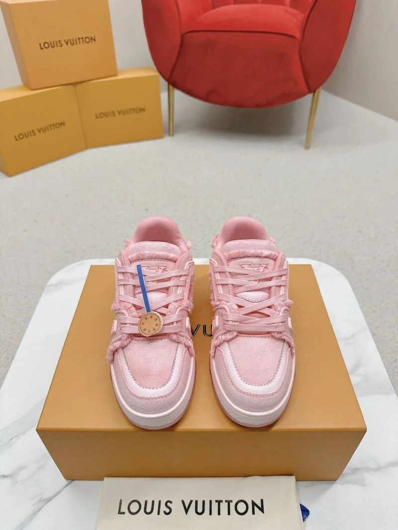 Durable Louis Vuitton Trainer Sneaker 31714