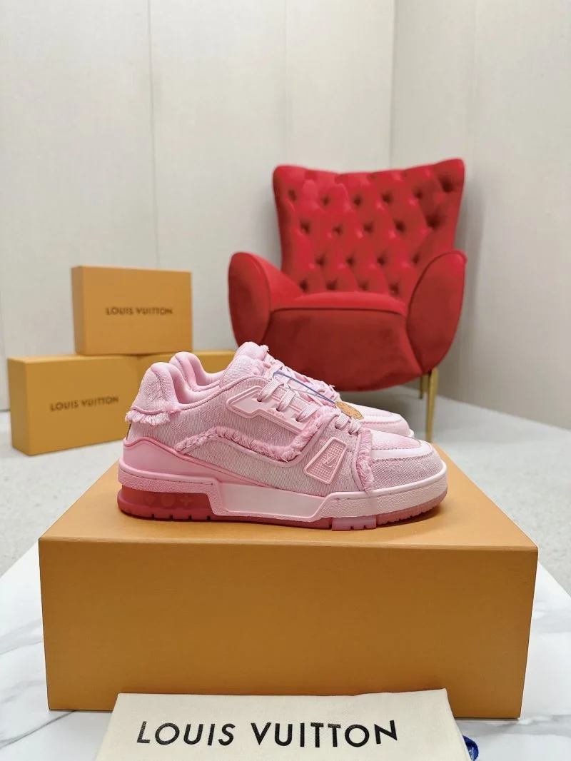Durable Louis Vuitton Trainer Sneaker 31714