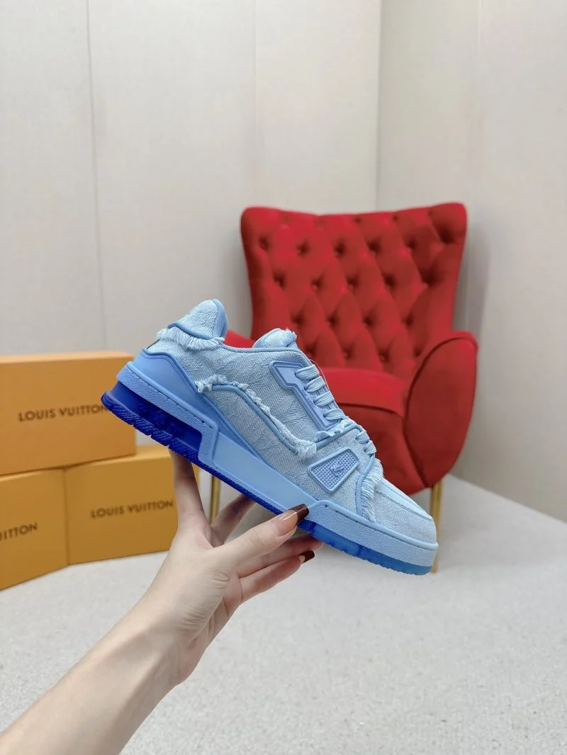 Louis Vuitton Trainer Sneaker Practical 31711