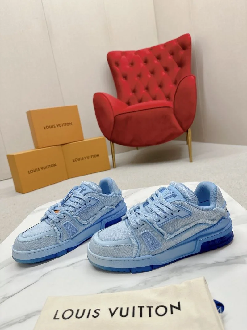 Louis Vuitton Trainer Sneaker Practical 31711