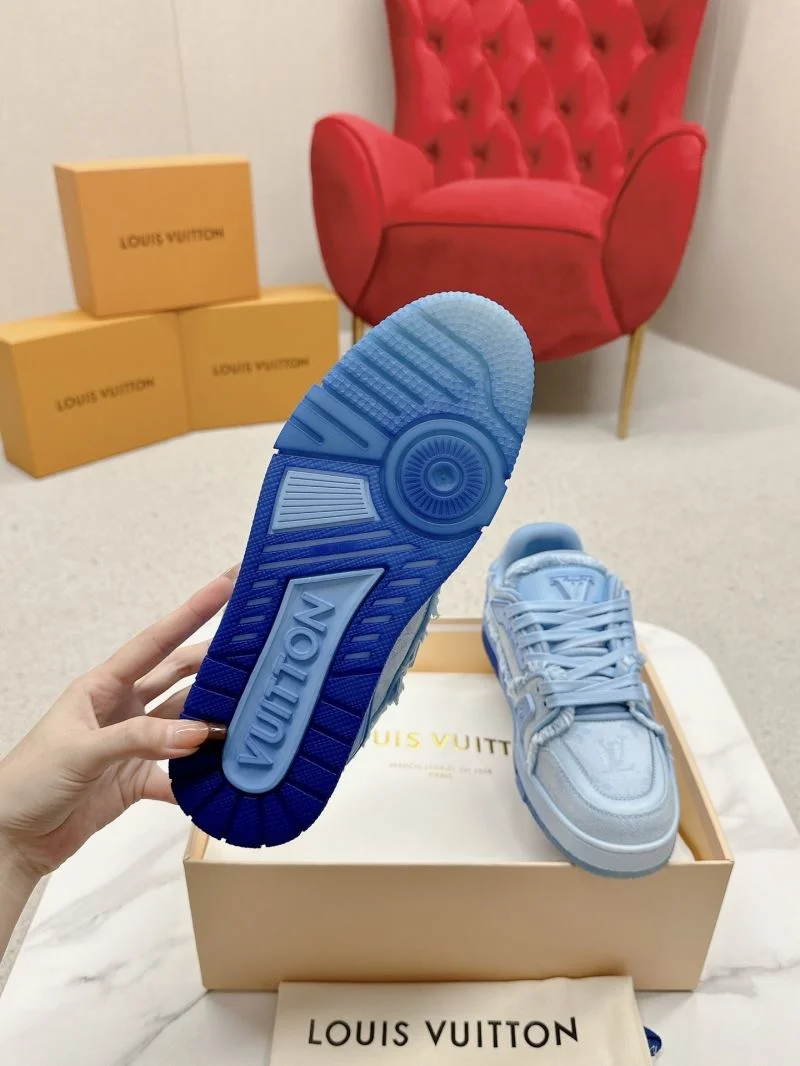 Louis Vuitton Trainer Sneaker Practical 31711