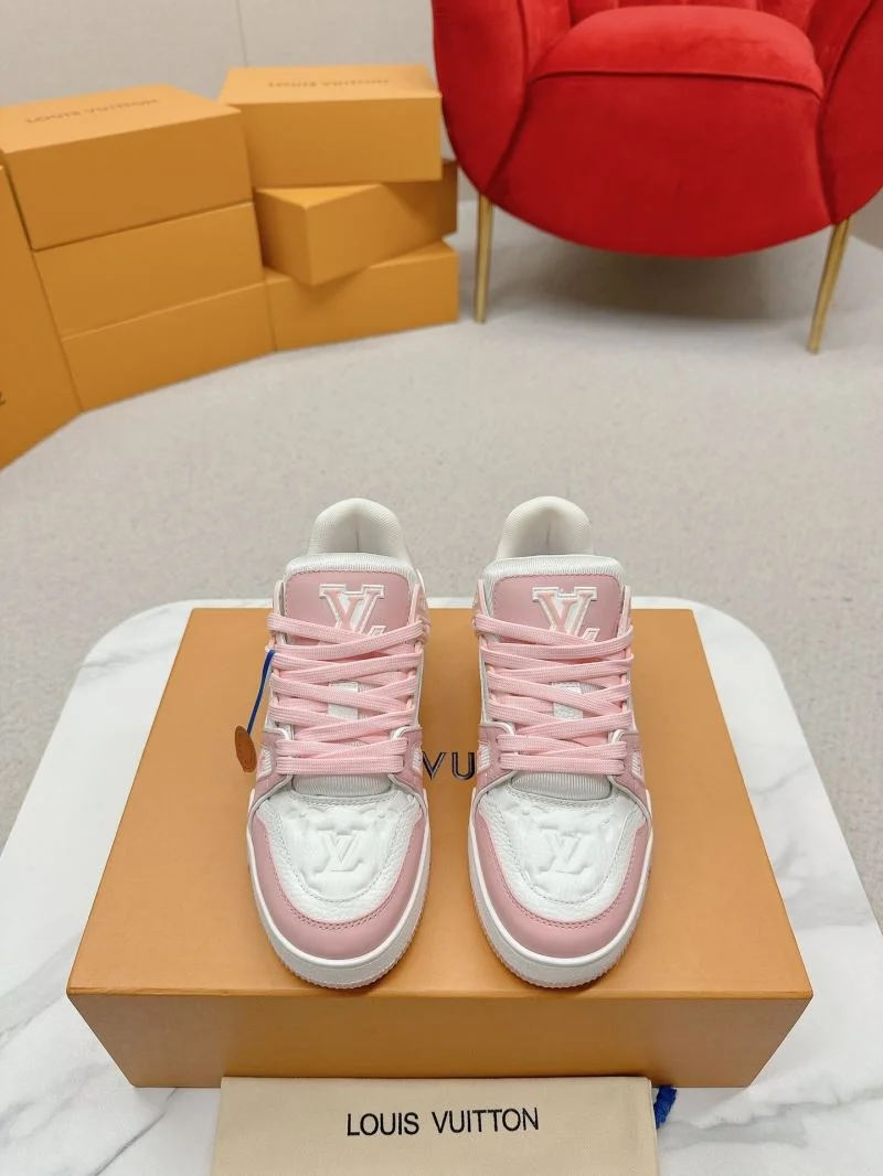 Louis Vuitton Trainer Sneaker MultiPurpose 31698