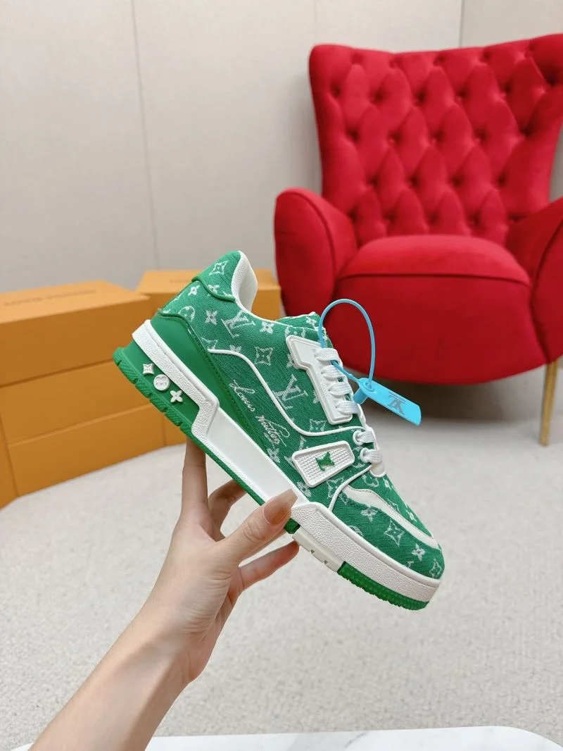 Louis Vuitton Trainer Sneaker FashionForward 31710