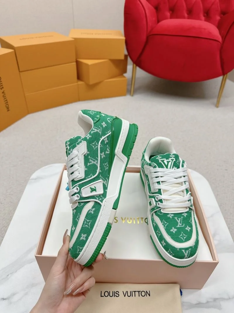 Louis Vuitton Trainer Sneaker FashionForward 31710