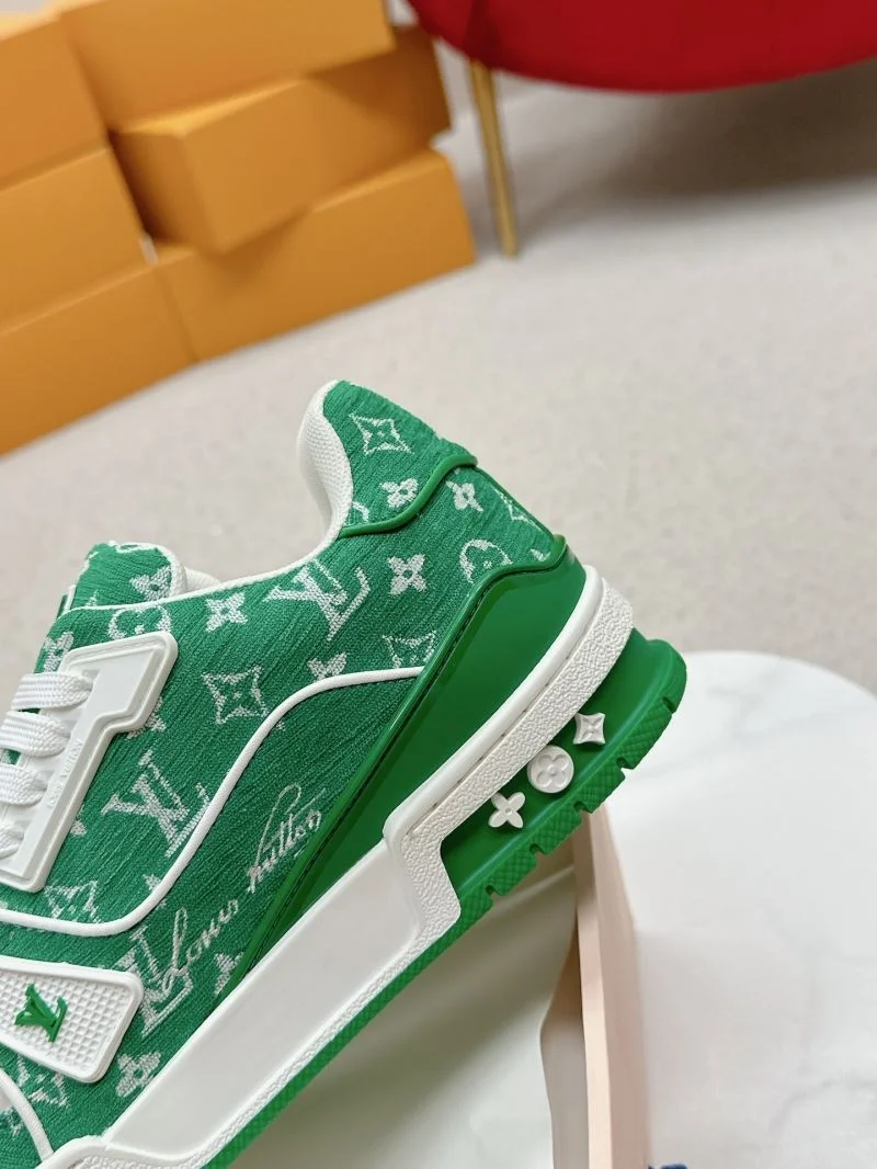 Louis Vuitton Trainer Sneaker FashionForward 31710