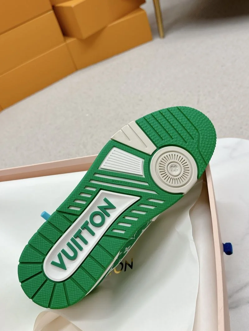 Louis Vuitton Trainer Sneaker FashionForward 31710