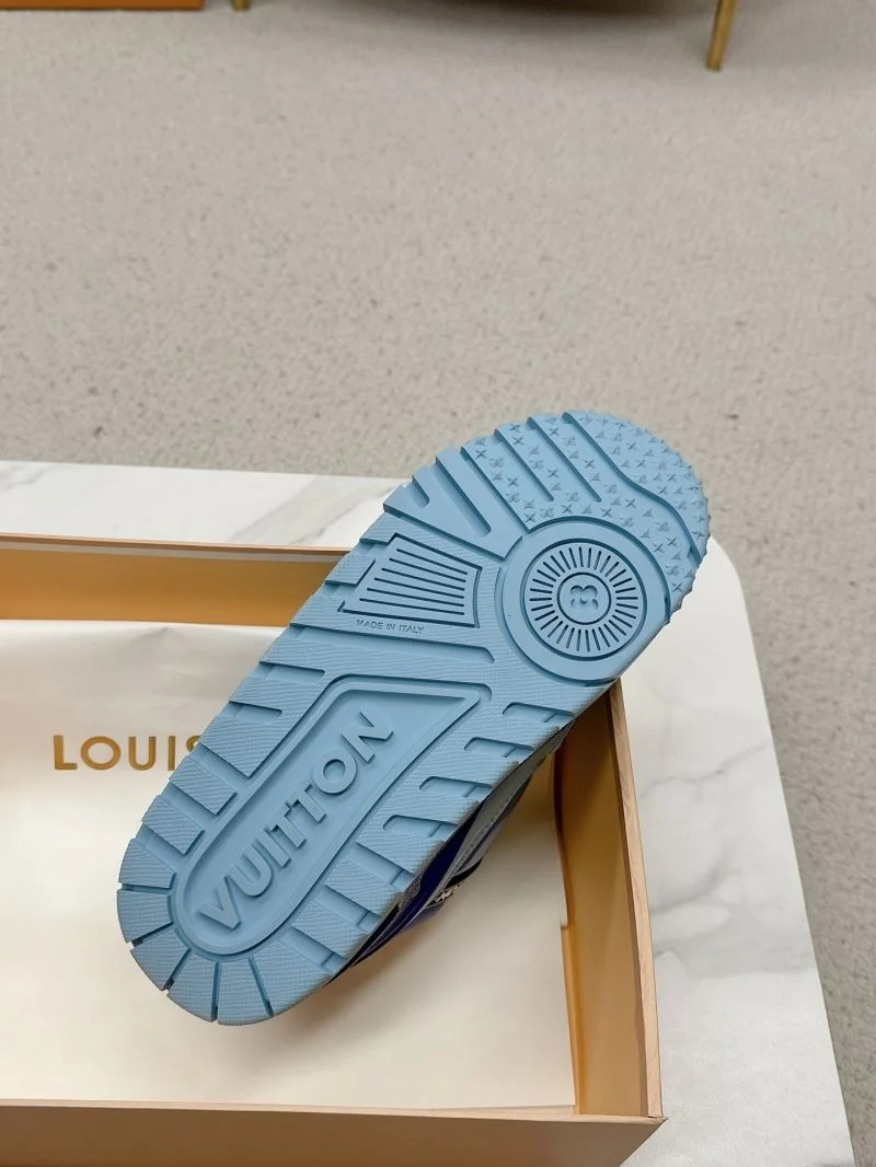Fashionable Louis Vuitton Trainer Sneaker 31720