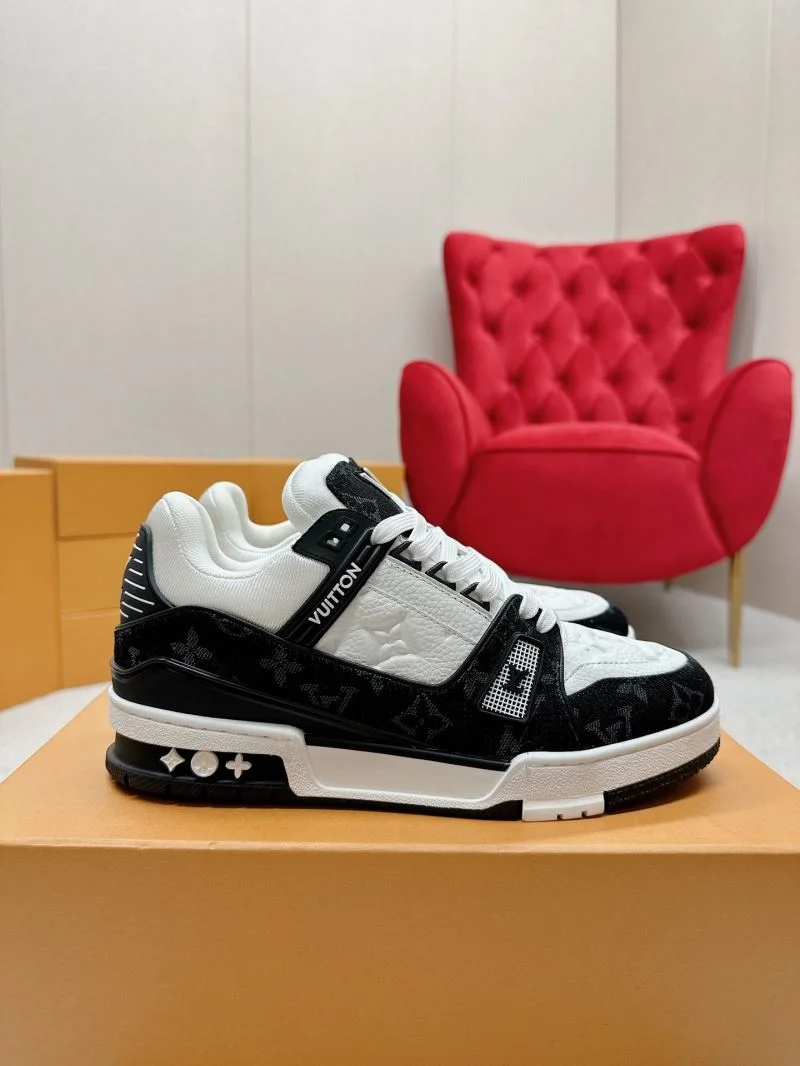 Durable Louis Vuitton Trainer Sneaker 31712