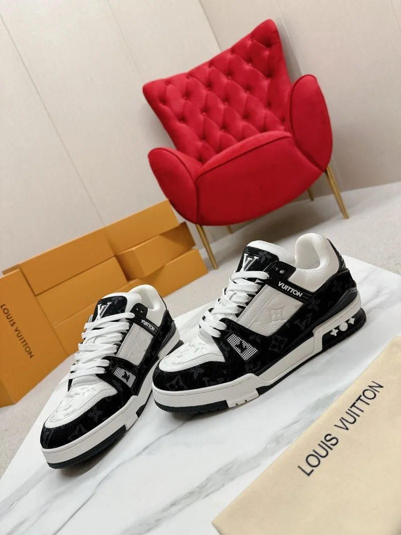 Durable Louis Vuitton Trainer Sneaker 31712