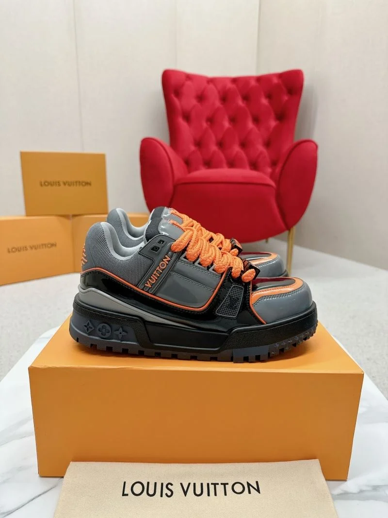 Louis Vuitton Trainer Sneaker FashionForward 31713