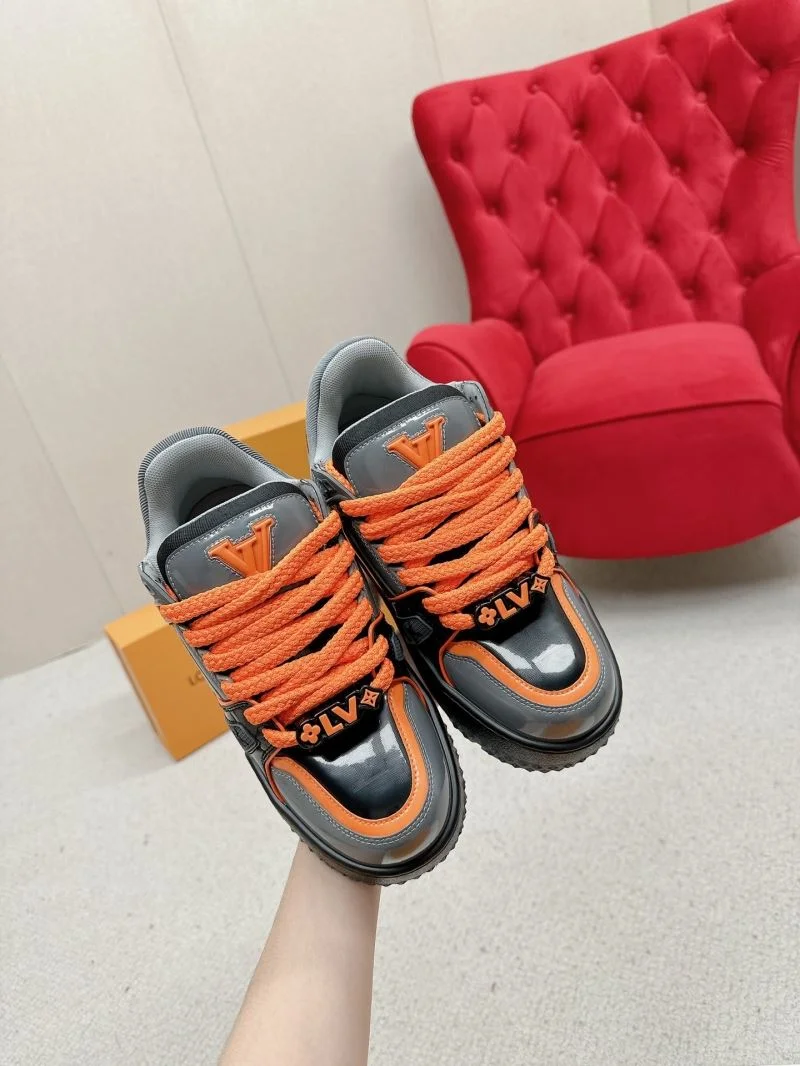 Louis Vuitton Trainer Sneaker FashionForward 31713
