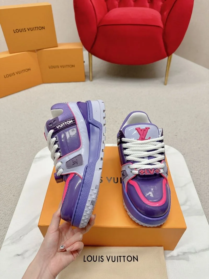 Louis Vuitton Trainer Sneaker Functional 31717