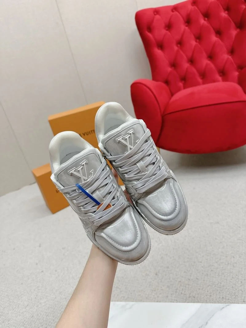 Snug Louis Vuitton Trainer Sneaker 31706