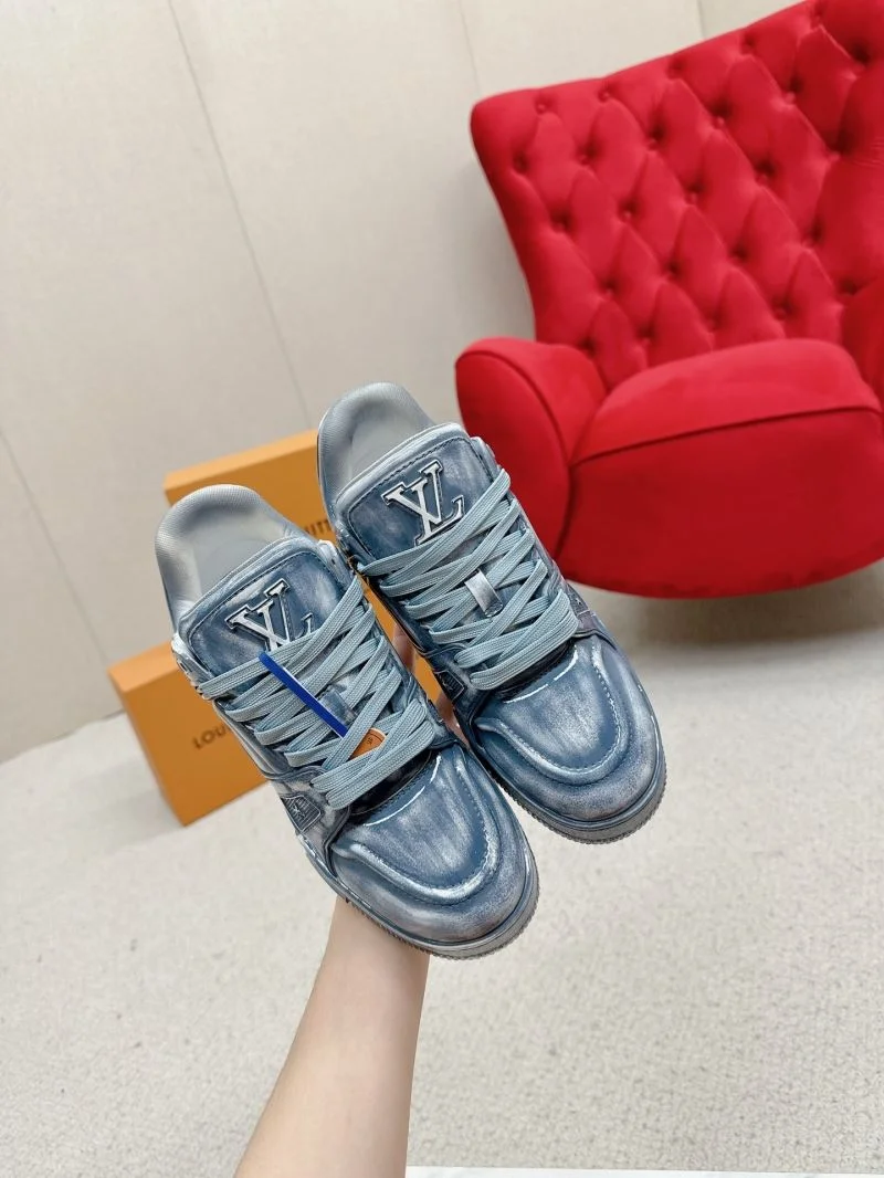 Louis Vuitton Trainer Sneaker Fashionable 31691