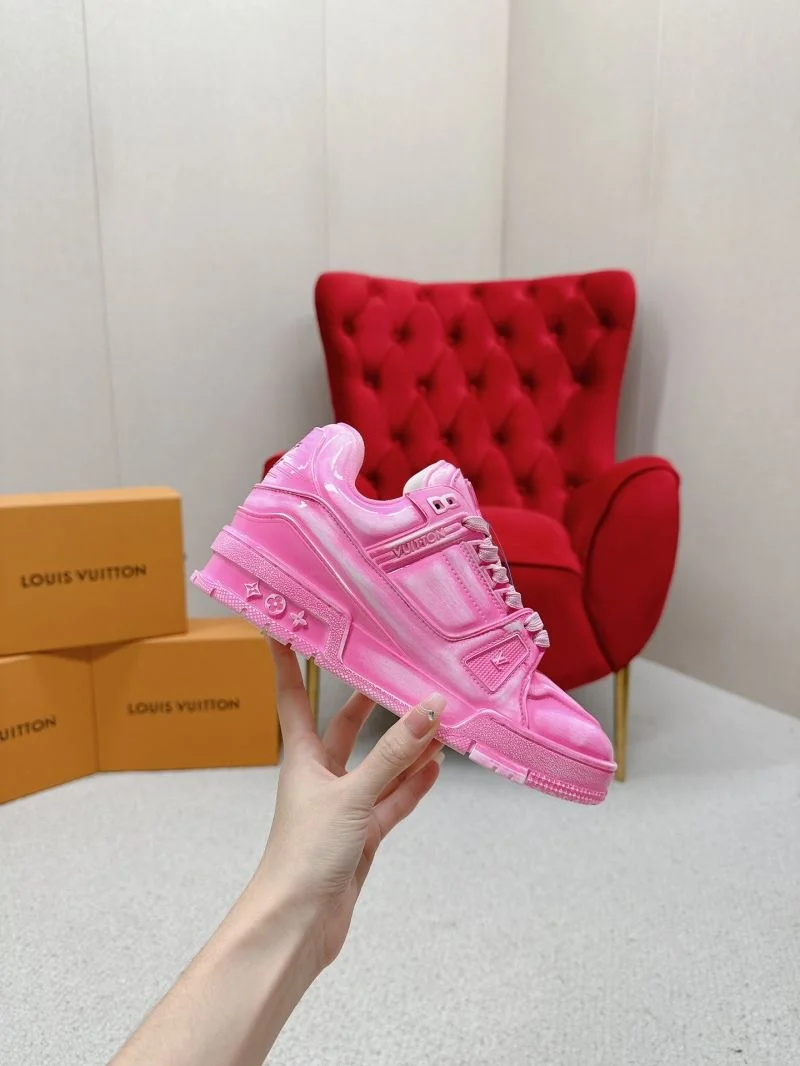 Timeless Louis Vuitton Trainer Sneaker 31687