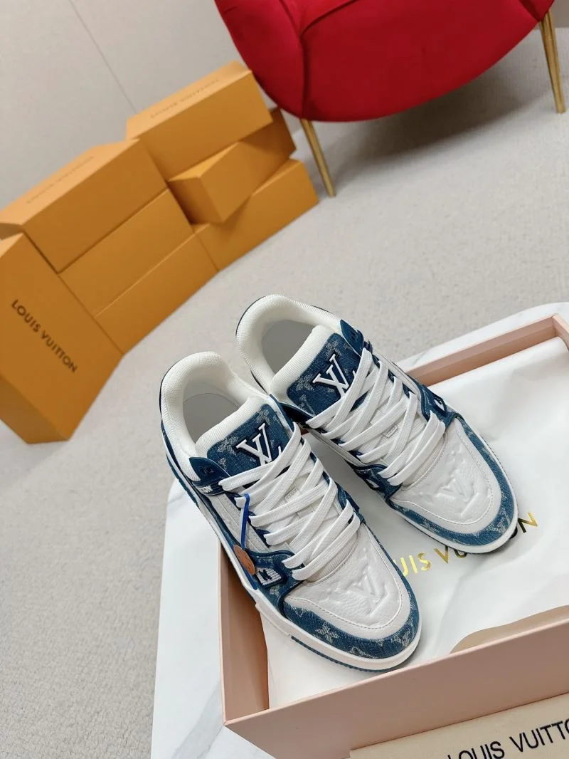 Comfortable Louis Vuitton Trainer Sneaker 31704