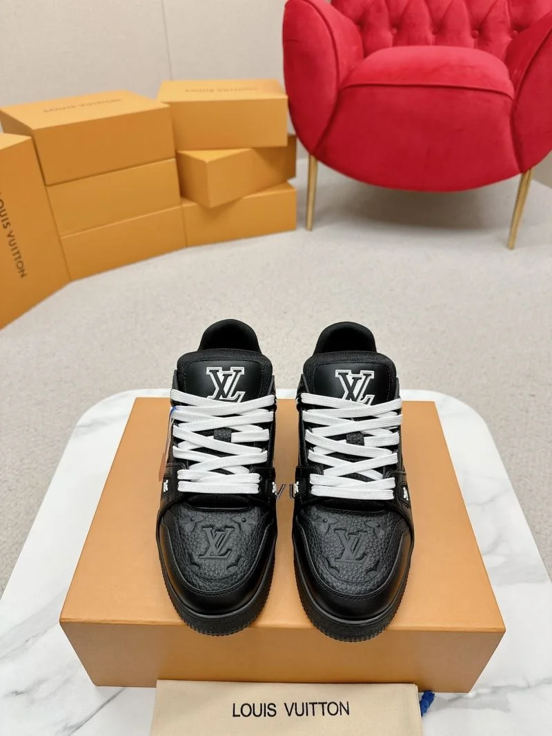 Comfortable Louis Vuitton Trainer Sneaker 31693